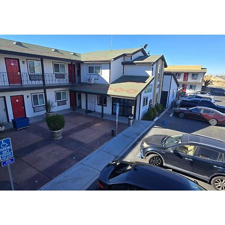 Hotel Avenida Victorville I 15 外观 照片