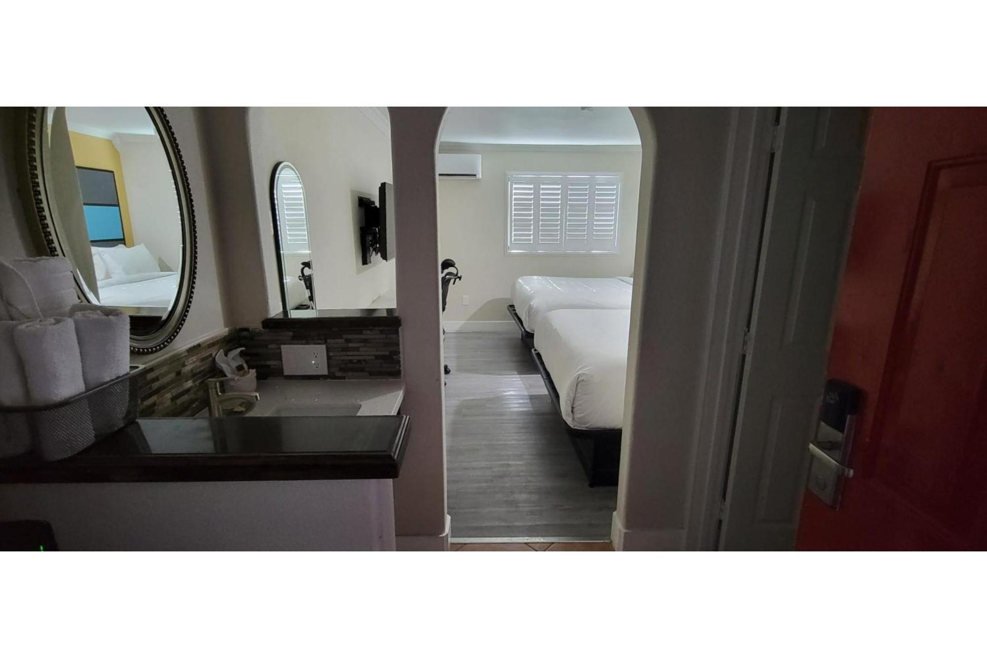 Hotel Avenida Victorville I 15 外观 照片
