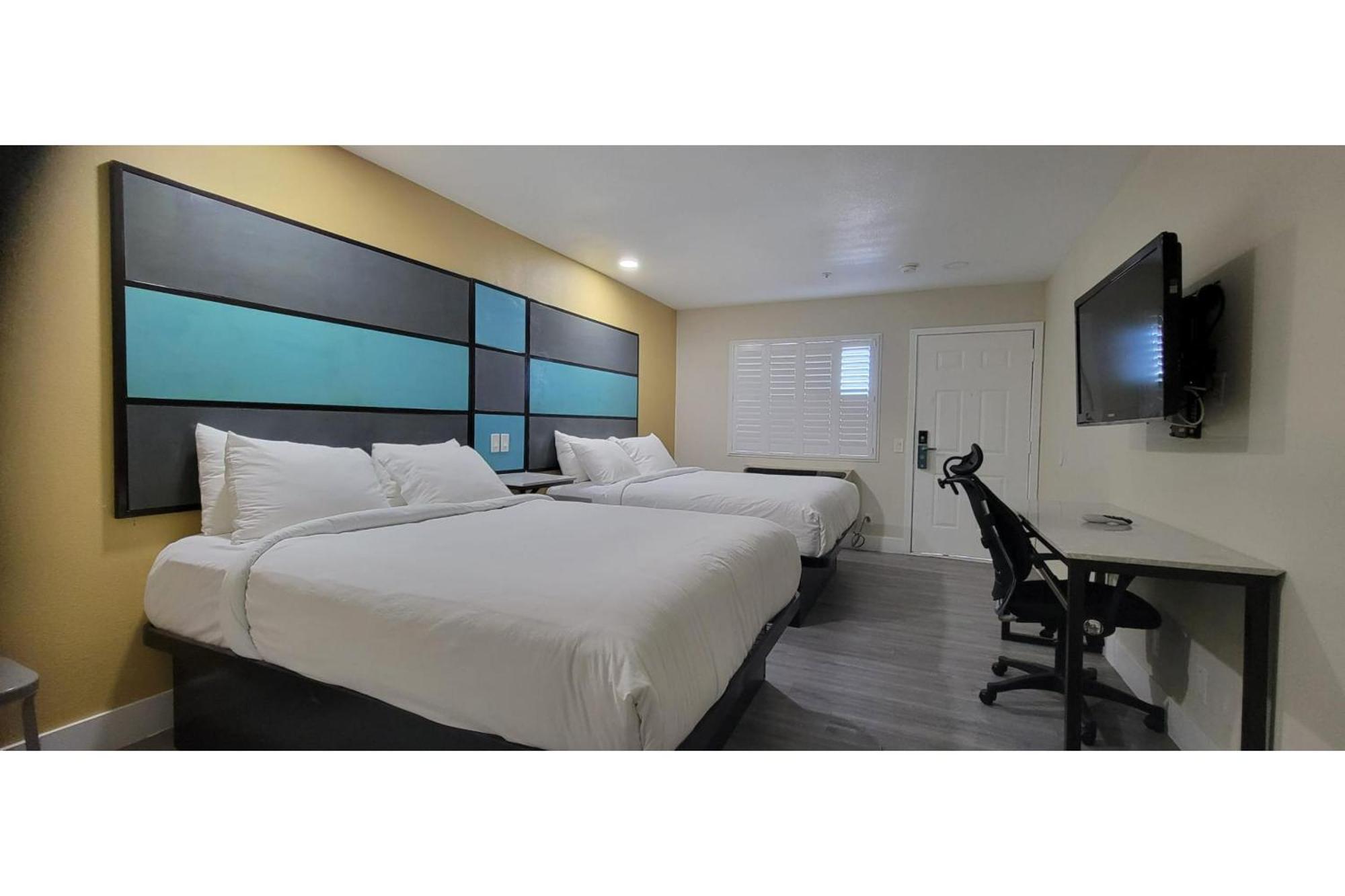Hotel Avenida Victorville I 15 外观 照片
