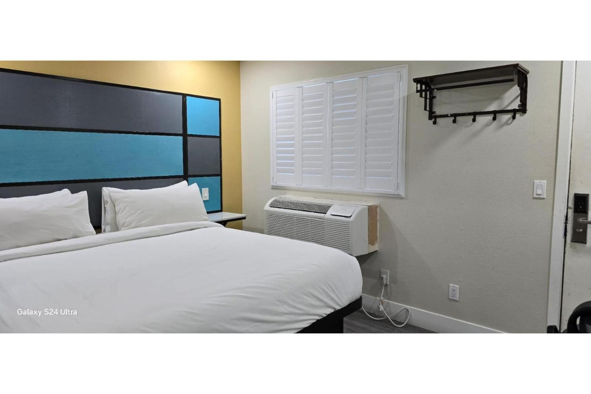 Hotel Avenida Victorville I 15 外观 照片