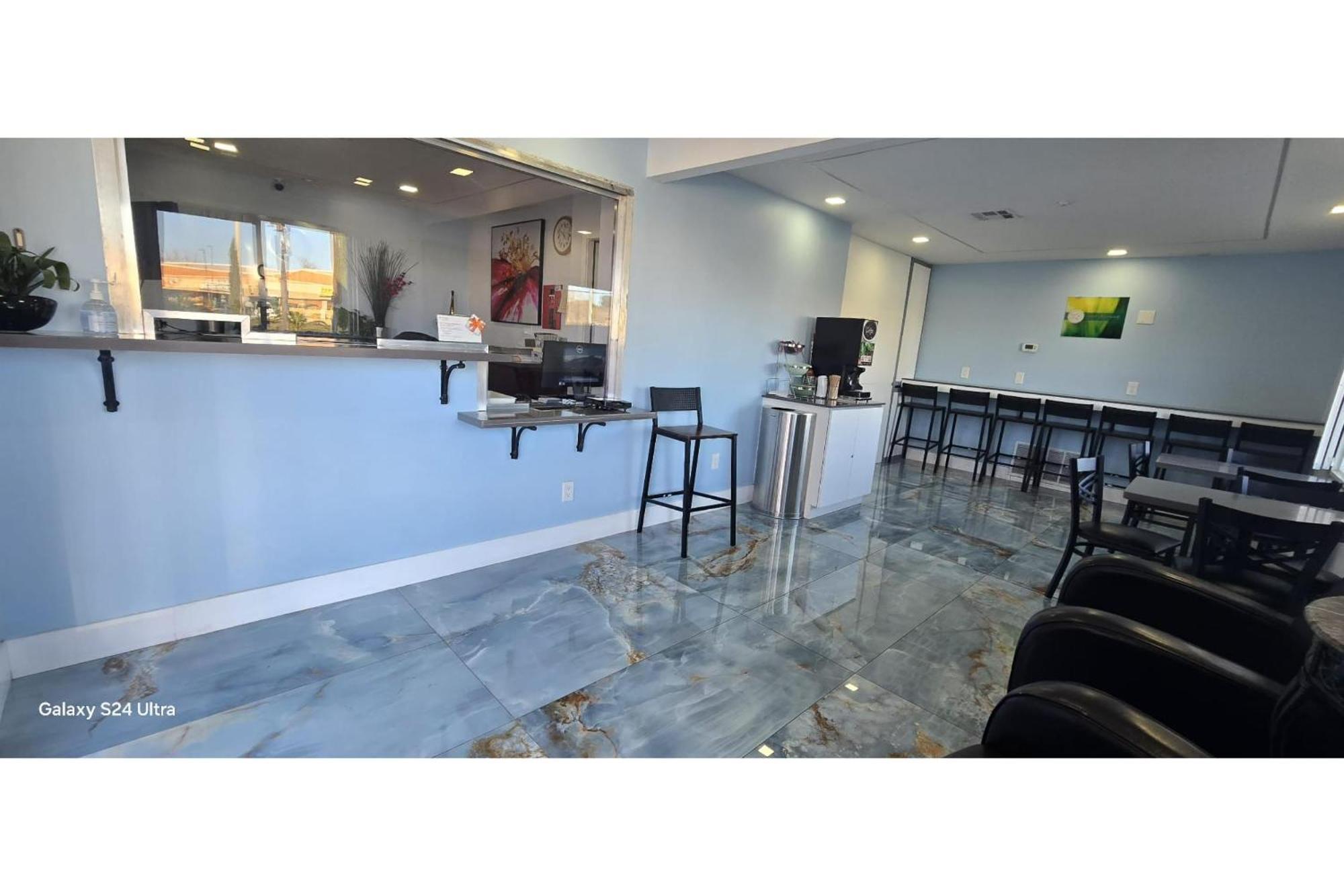 Hotel Avenida Victorville I 15 外观 照片
